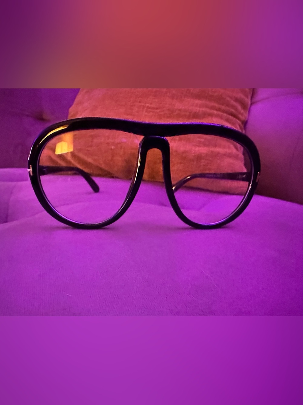 Cool contemporary aviator like frames clear plastic lenses oversized